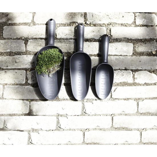 Elho Green Basics Garden Scoop - Living Black - Outdoor & Indoor, 8711904190286 Shop quality Elho Green Basics Garden Scoop - Living Black - Outdoor & Indoor in Kenya from vituzote.com Shop in-store or get countrywide delivery!