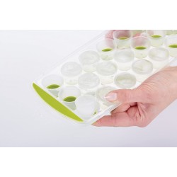 Colourworks Pop Out Ice Cube Tray - Green