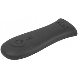 Lodge Silicone Black Handle Holder for Lodge Skillets - Protects hands from heat up to 230 degrees C