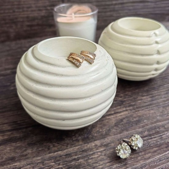 Undugu Groved Lines Round Soapstone Handcrafted Tealight Holder, Natural White, UNLTEAWHT Shop quality Undugu Groved Lines Round Soapstone Handcrafted Tealight Holder, Natural White in Kenya from vituzote.com Shop in-store or online and get countrywide delivery!
