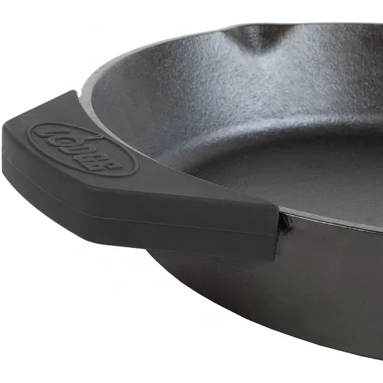 Lodge Silicone Assist Hot Handle Holder, Black, ASAHH11 Shop quality Lodge Silicone Assist Hot Handle Holder, Black in Kenya from vituzote.com Shop in-store or online and get countrywide delivery!