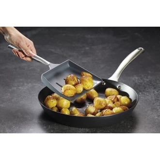 Master Class Nylon Anti-Scratch Roasting Scoop