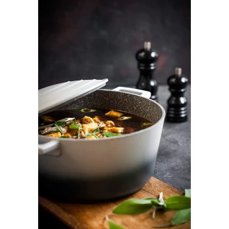Master Class Lightweight 2.5 Litre Casserole Dish with Lid - Ombre Grey