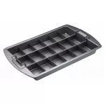 Chicago Metallics Brownie Tin with Dividers and Loose Base, 23 x 33 cm (9" x 13")