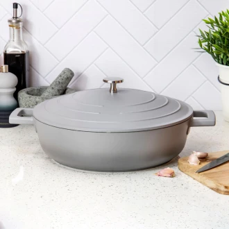 Master Class Shallow 4 Litre Casserole Dish with Lid - Ombre Grey