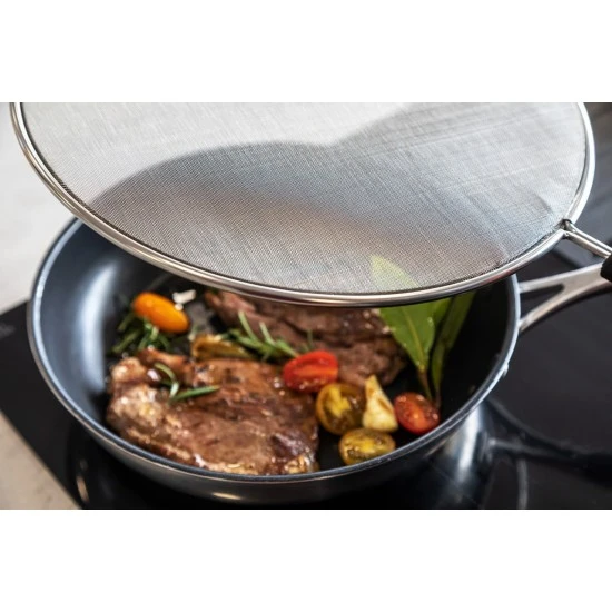 KitchenCraft Extra Large Wire Splatter Screen, 33cm