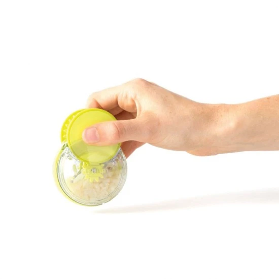 Chef n GarlicZoom Garlic Chopper, 102-540-388 Shop quality Chef n GarlicZoom Garlic Chopper in Kenya from vituzote.com Shop in-store or online and get countrywide delivery!