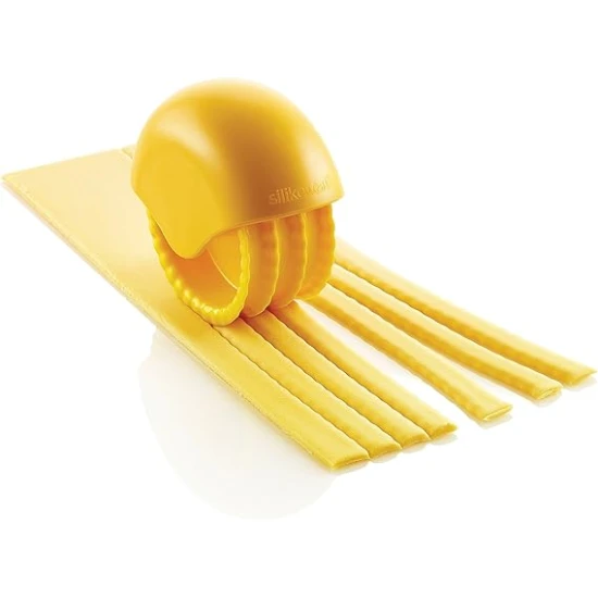 Silikomart Bake'n'Roll, Rolling Pin for Pasta and Snacks, Colour Yellow.
