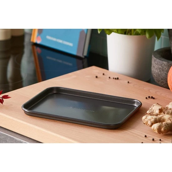 Master Class Non-Stick Baking Tray, 24 x 18 cm, KCMCHB54 Shop quality Master Class Non-Stick Baking Tray, 24 x 18 cm in Kenya from vituzote.com Shop in-store or online and get countrywide delivery!