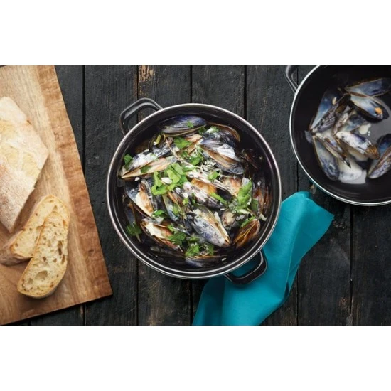 Shop quality World of Flavours Mediterranean Large Mussels Pot, 5.5-litre capacity in Kenya from vituzote.com Shop in-store or online and get countrywide delivery!