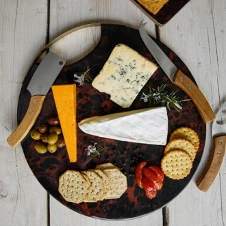 Artesà Round Serving Board with Tortoise Shell Resin Finish