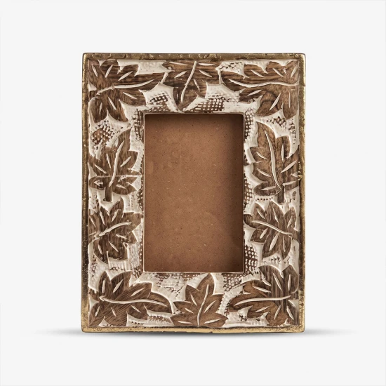 Candlelight FSC Certified Carved Mango Frame with Gold Detail, 6x4 inches