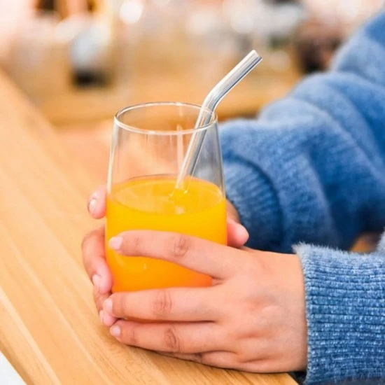 Diamond Borosilicate Glass Straw with Cleaning Brush and Plastic Case.