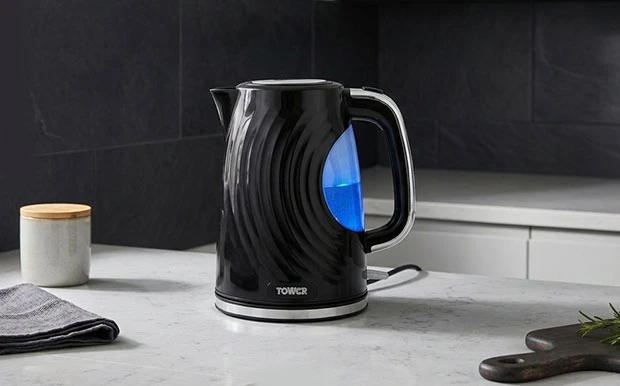 Kettles for sale at vituzote.com in Nairobi, Kenya