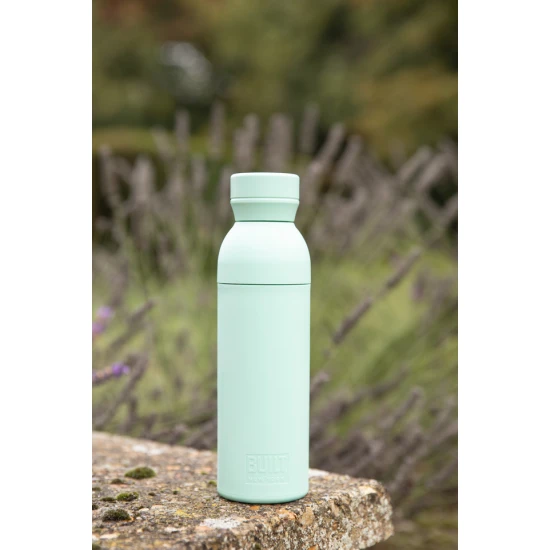 BUILT Planet Bottle, 500ml Recycled Reusable Water Bottle with Leakproof Lid - Green