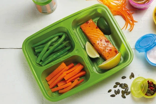 Modern compartment lunch box for school