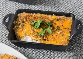 Lodge cast iron mini servers and ceramic serving dishes – professional serveware in Kenya