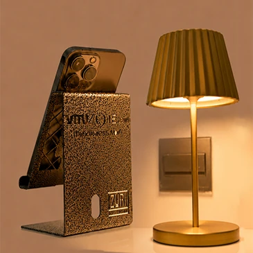 Zuri Phone Holder